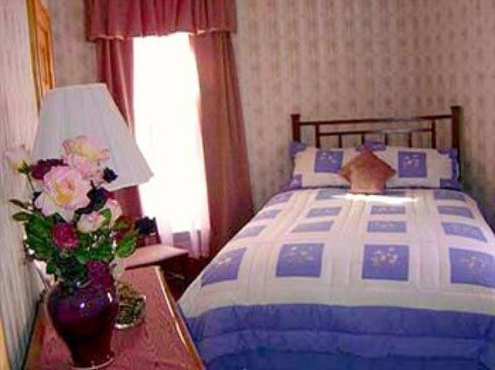 Garden House Bed And Breakfast Hannibal Cameră foto